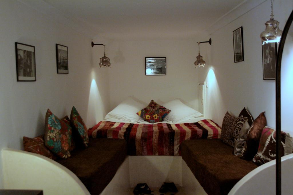 Riad Laaroussa Фес Екстер'єр фото